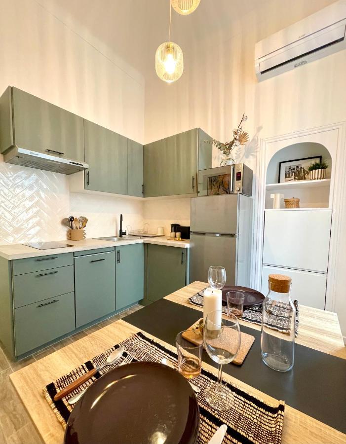 Cosy Cocoon - 2 To 4 Travelers. Appartement Nice Buitenkant foto